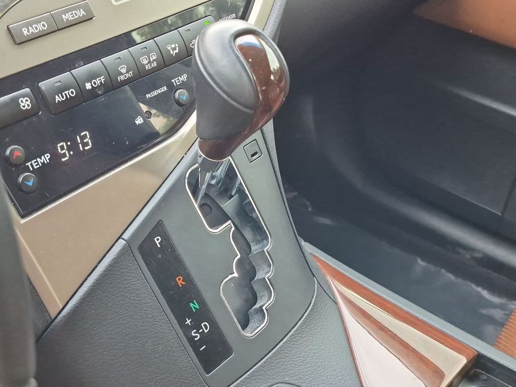 Used 2015 White Lexus 350 image 25