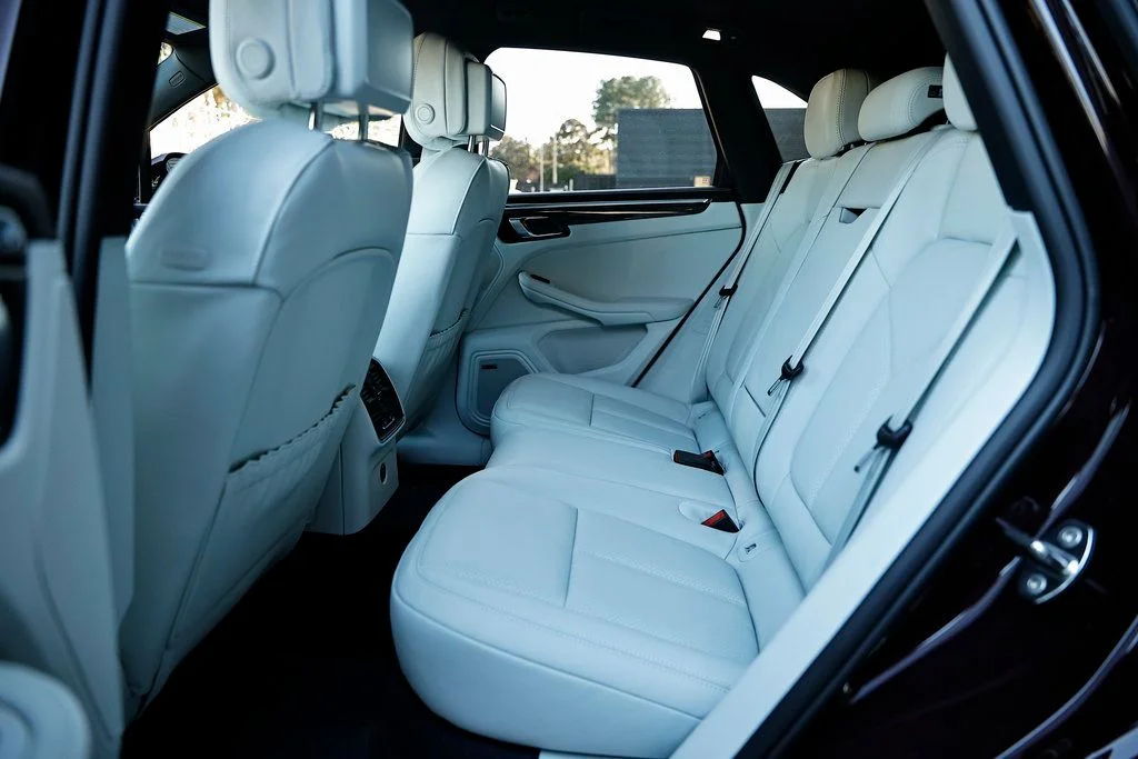 2026 Porsche Macan T - Photo 27