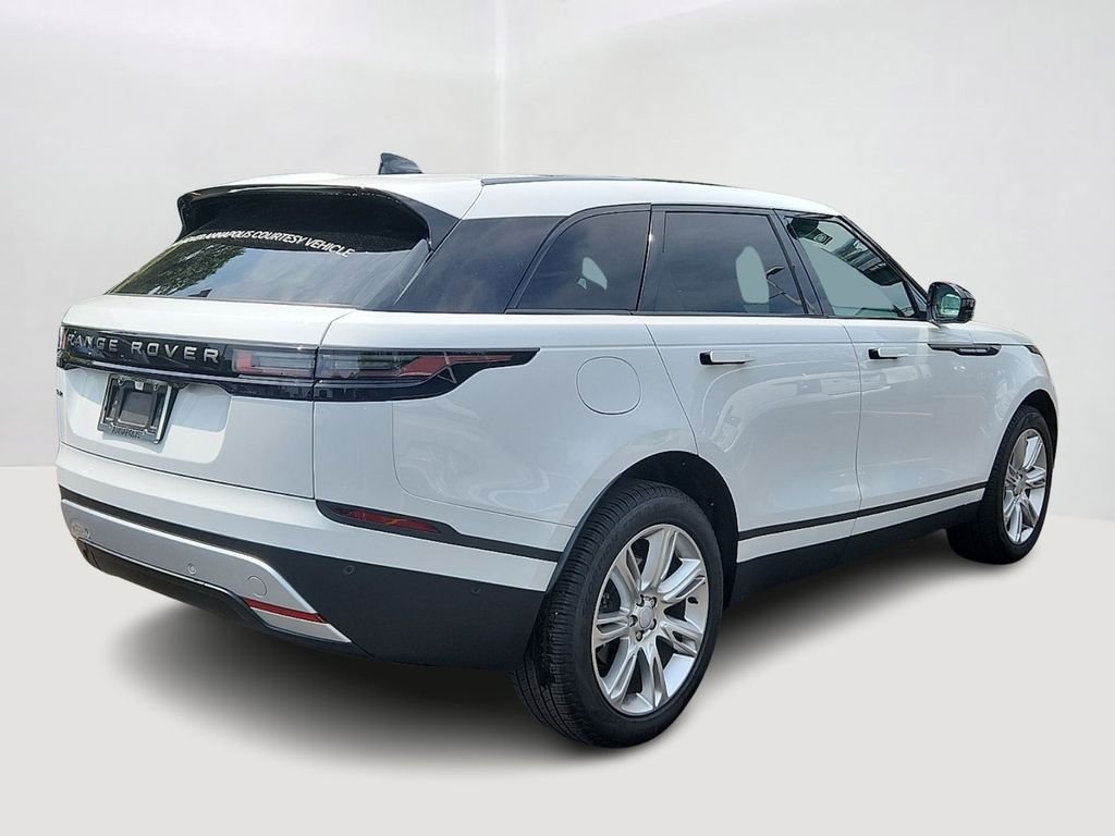 Used 2026 Fuji White Land Rover S image 4