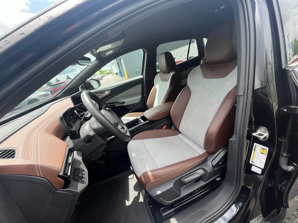 Certified Used 2023 Black Volkswagen Pro image 10