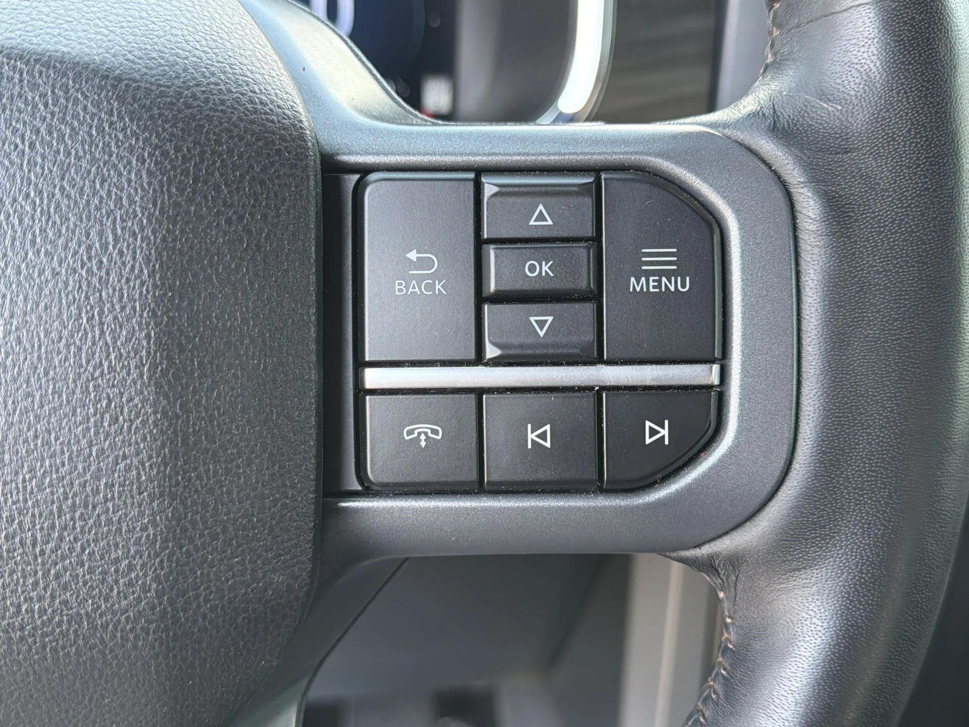 Certified Used 2024 Gray Metallic Ford Lariat image 14