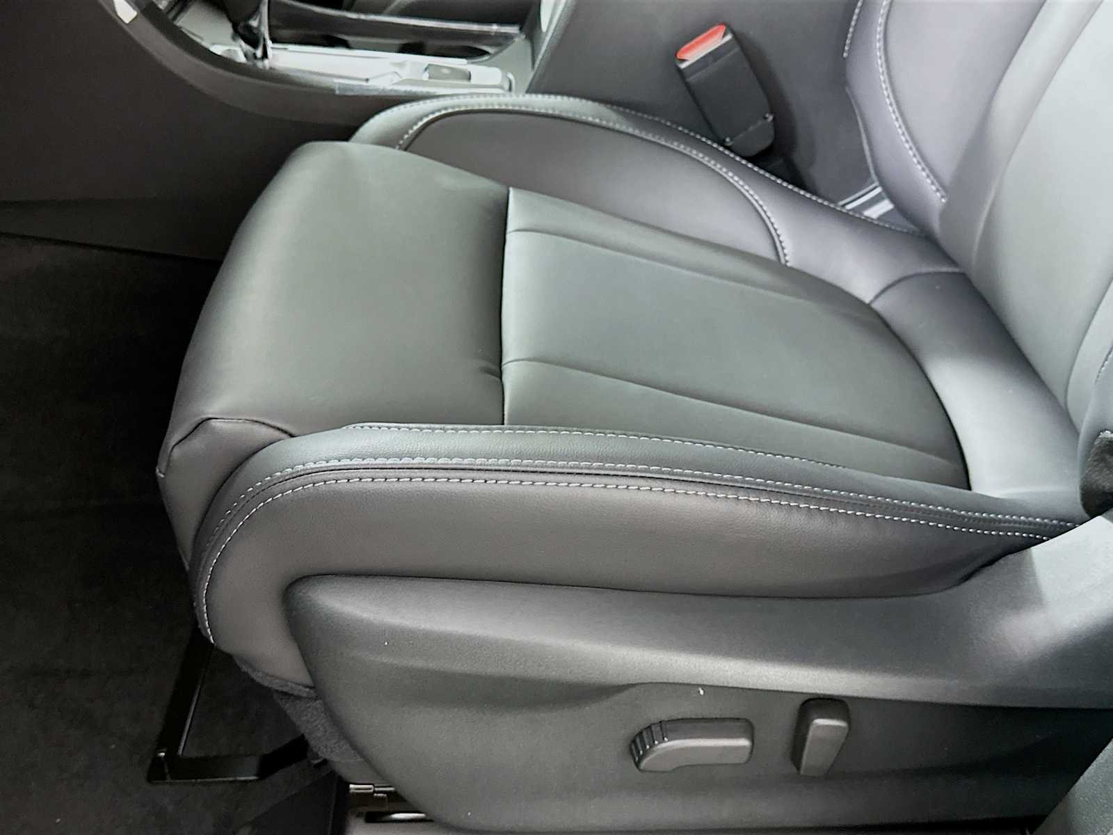 New 2026 AUTUMN GREEN METALLIC Subaru Premium 7-Passenger image 17
