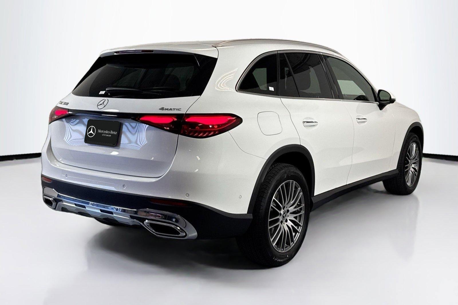 New 2026 Polar White Mercedes-Benz GLC 300 image 5
