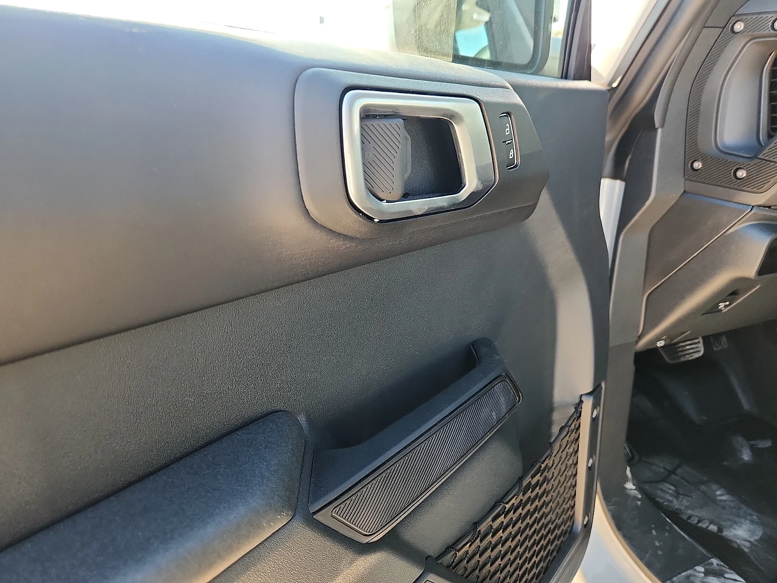 New 2026 Avalanche Gray Ford Badlands image 15