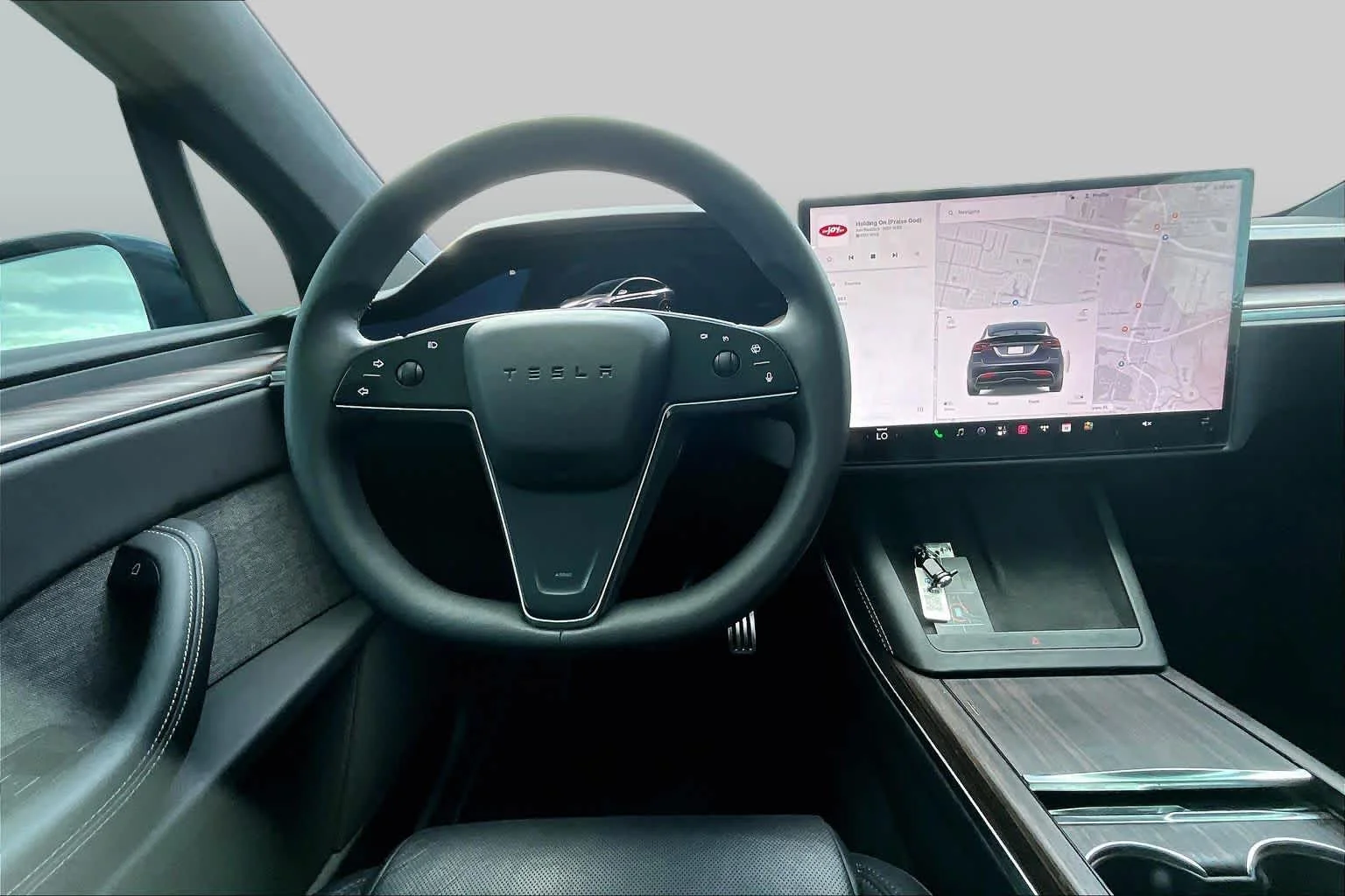 Used 2024 Stealth Grey Tesla  image 5