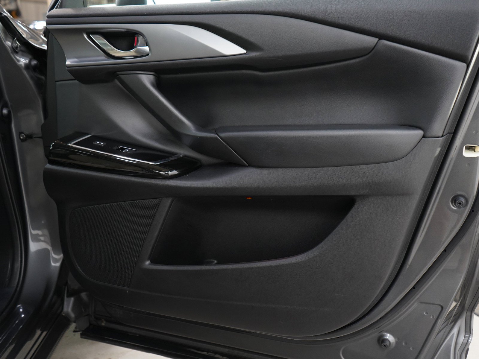 Used 2023 Machine Gray Metallic Mazda Touring Plus image 9