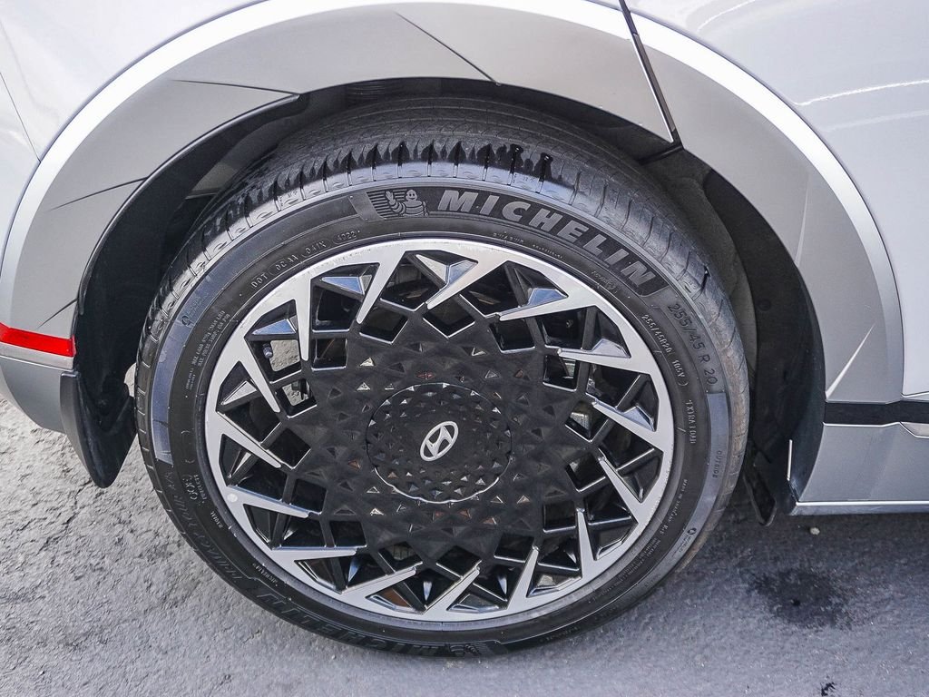 Used 2023 Gray Hyundai Limited image 8