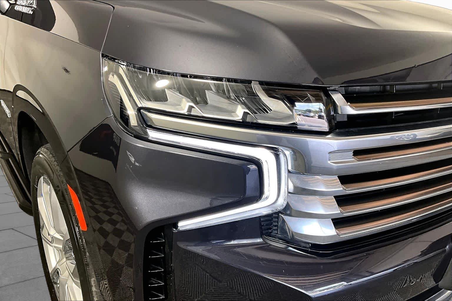 Used 2022 Dark Ash Metallic Chevrolet High Country image 50