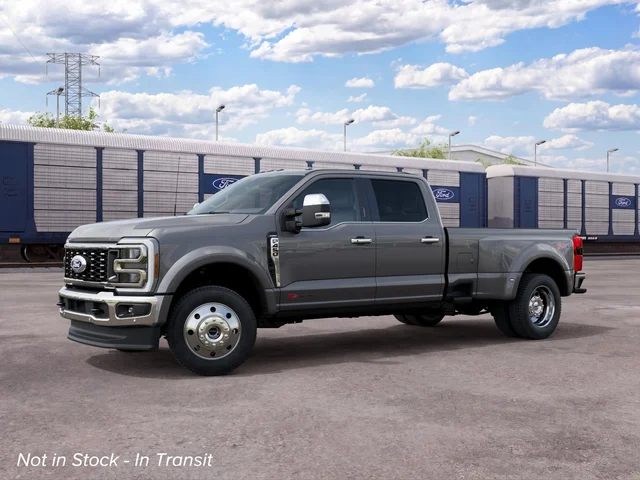 2027 Ford Super Duty F-450® Lariat®