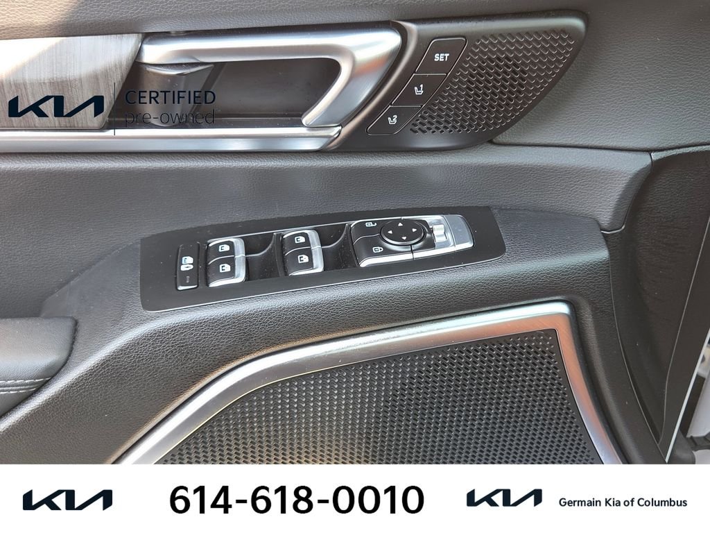 Used 2024 White Kia SX-Prestige image 31