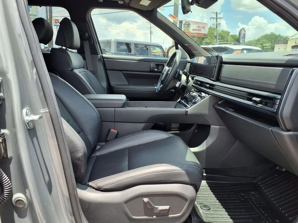 Used 2024 Gray Hyundai Calligraphy image 6