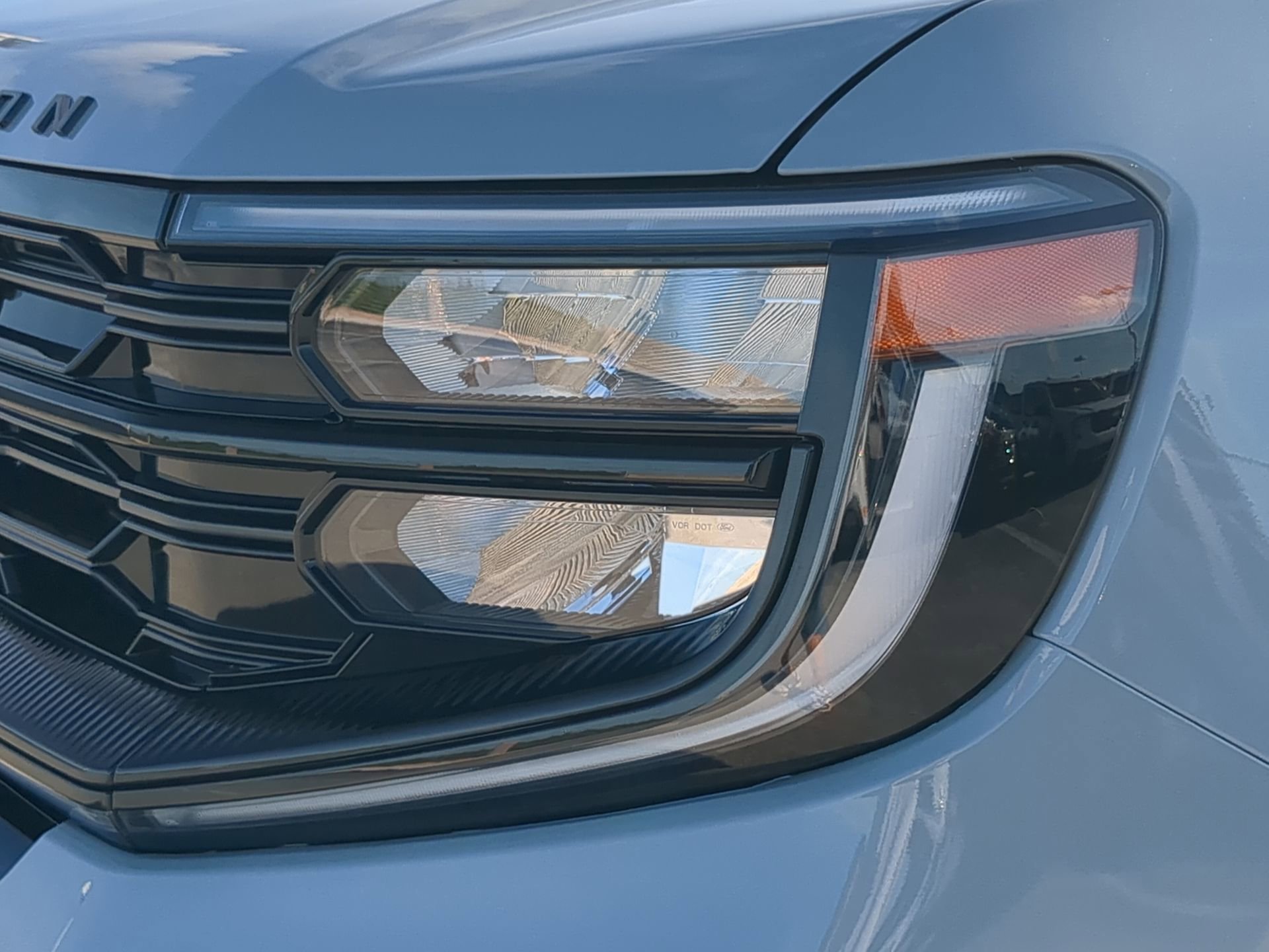 New 2026 Glacier Gray Metallic Tri-Coat Ford MAX Platinum® image 41