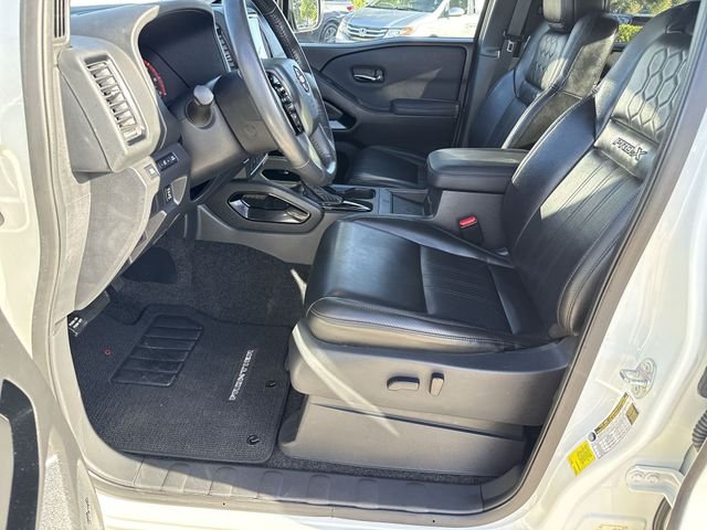Used 2022 White Nissan PRO-X image 18