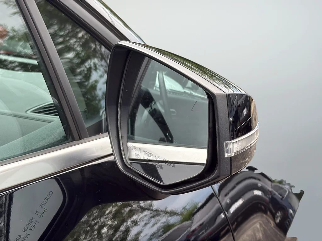 Used 2023 Black Kia EX image 11