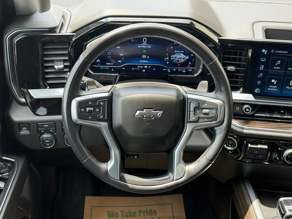 Used 2023 Black Chevrolet RST image 17