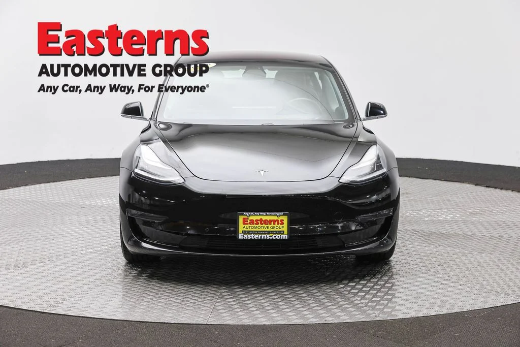 Used 2018 Black Tesla Long Range image 2