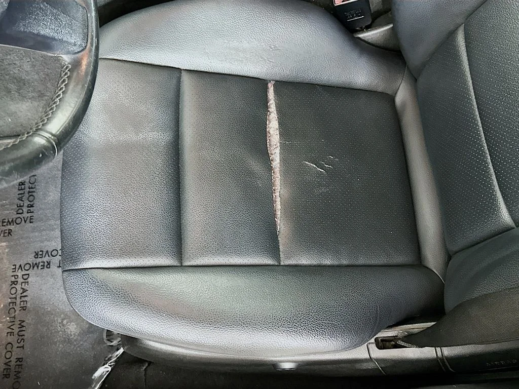 Used 2011  Mercedes-Benz C 300 image 18