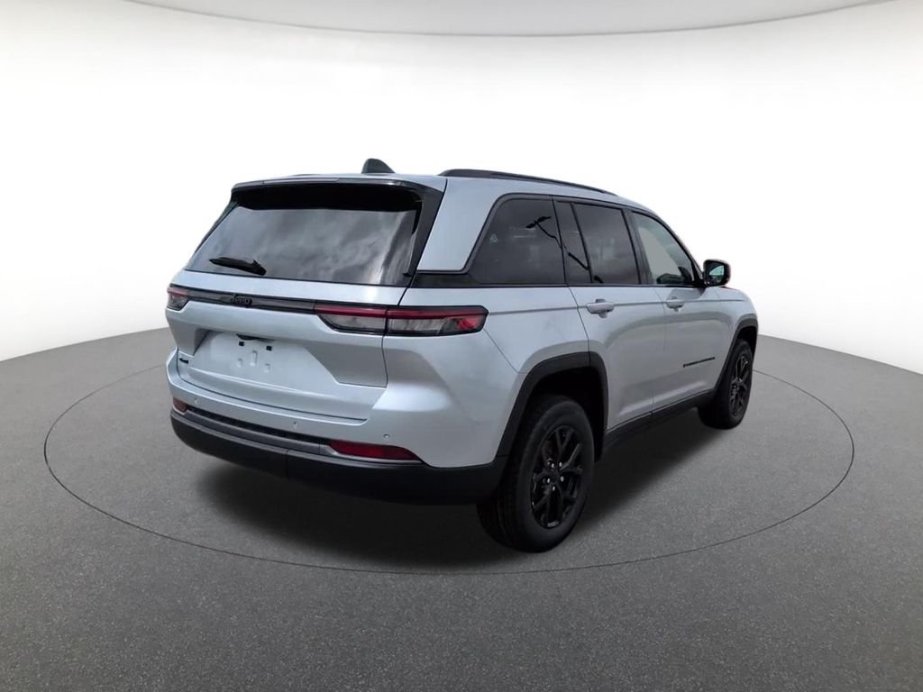 New 2026 Silver Jeep Altitude image 8
