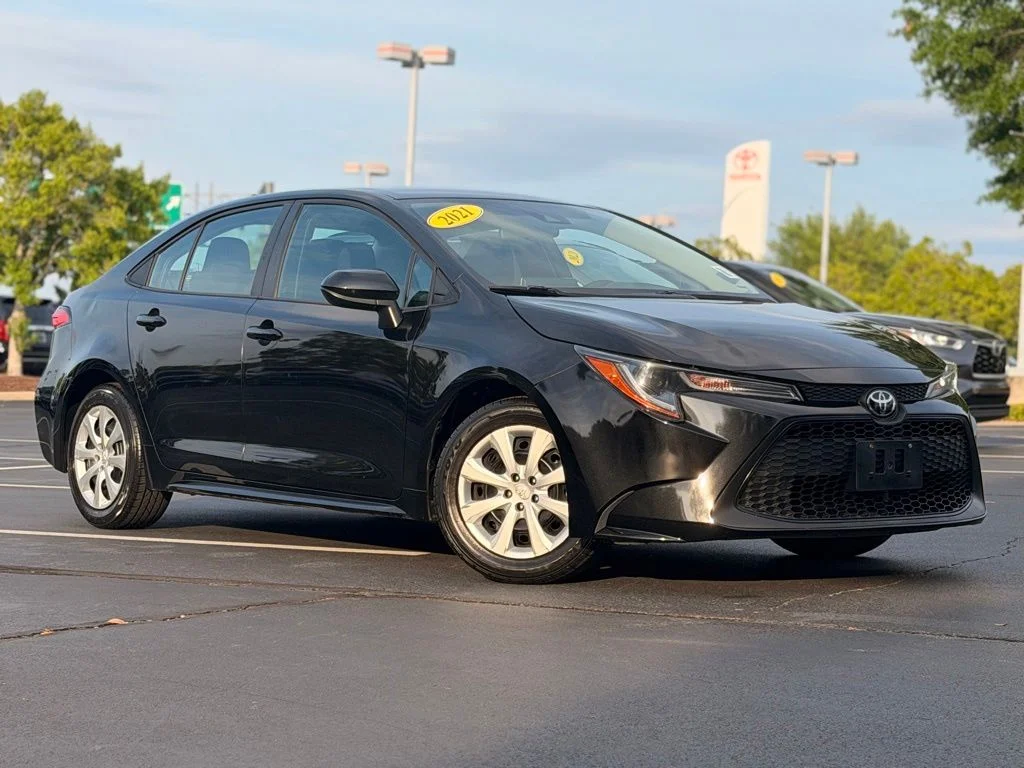 Used 2021 Toyota Corolla LE with VIN 5YFEPMAE1MP192799 for sale in Irmo, SC