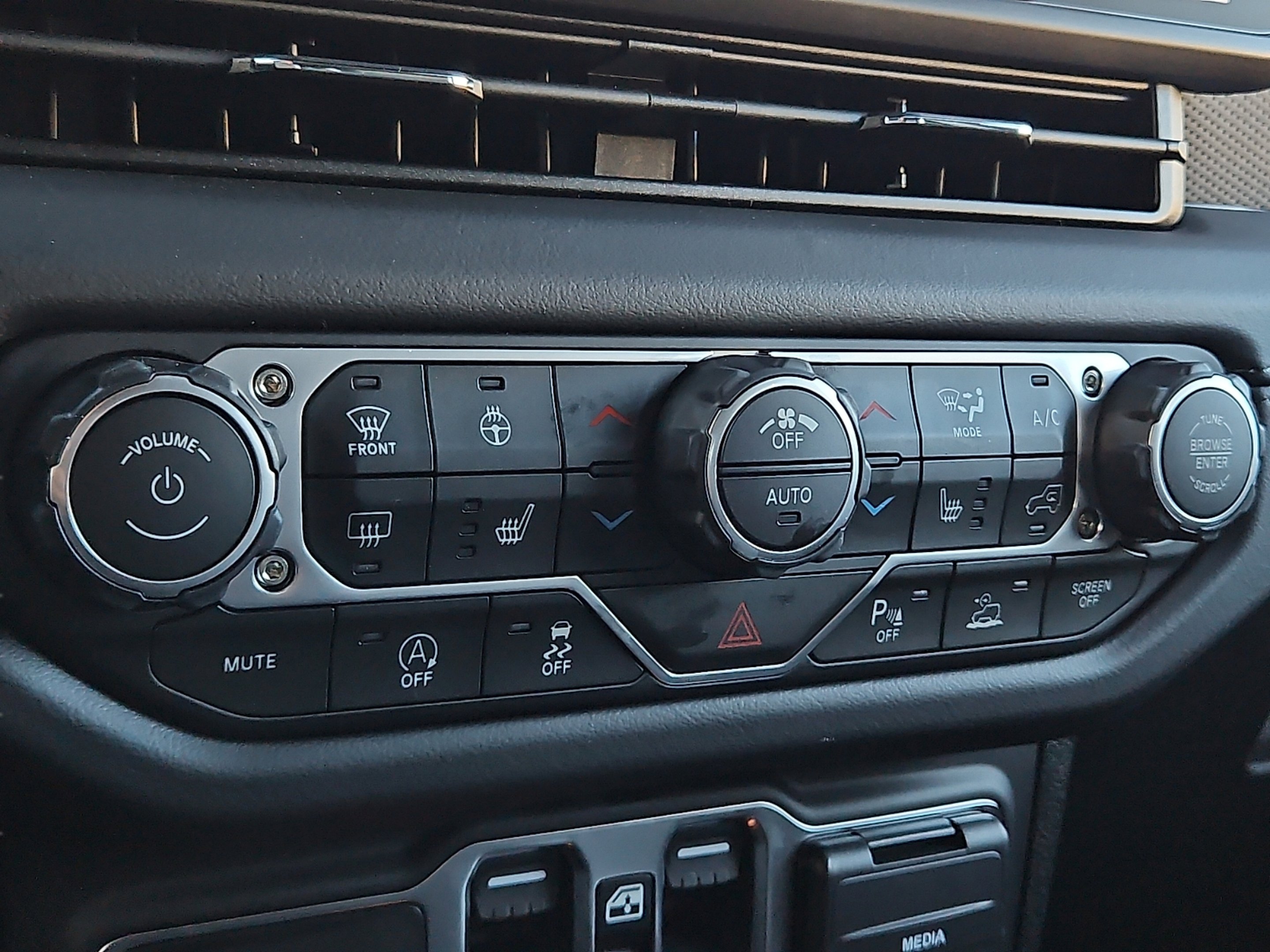 New 2026 Reign Exterior Paint Jeep Rubicon X image 24