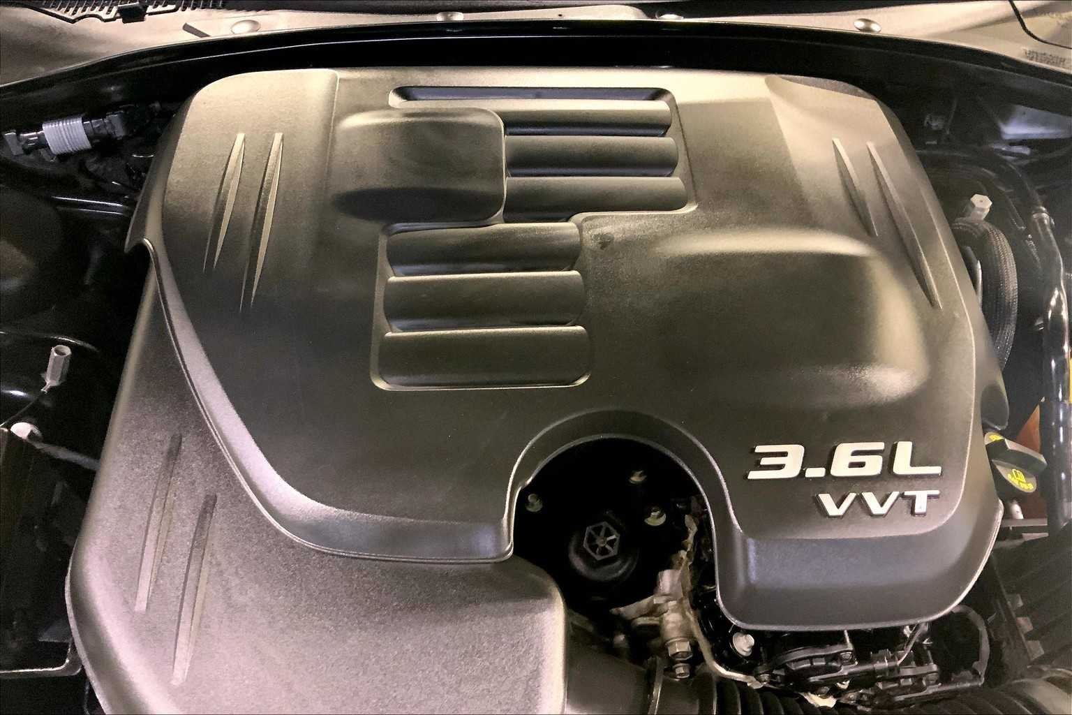 Used 2018 Gloss Black Chrysler Limited image 34