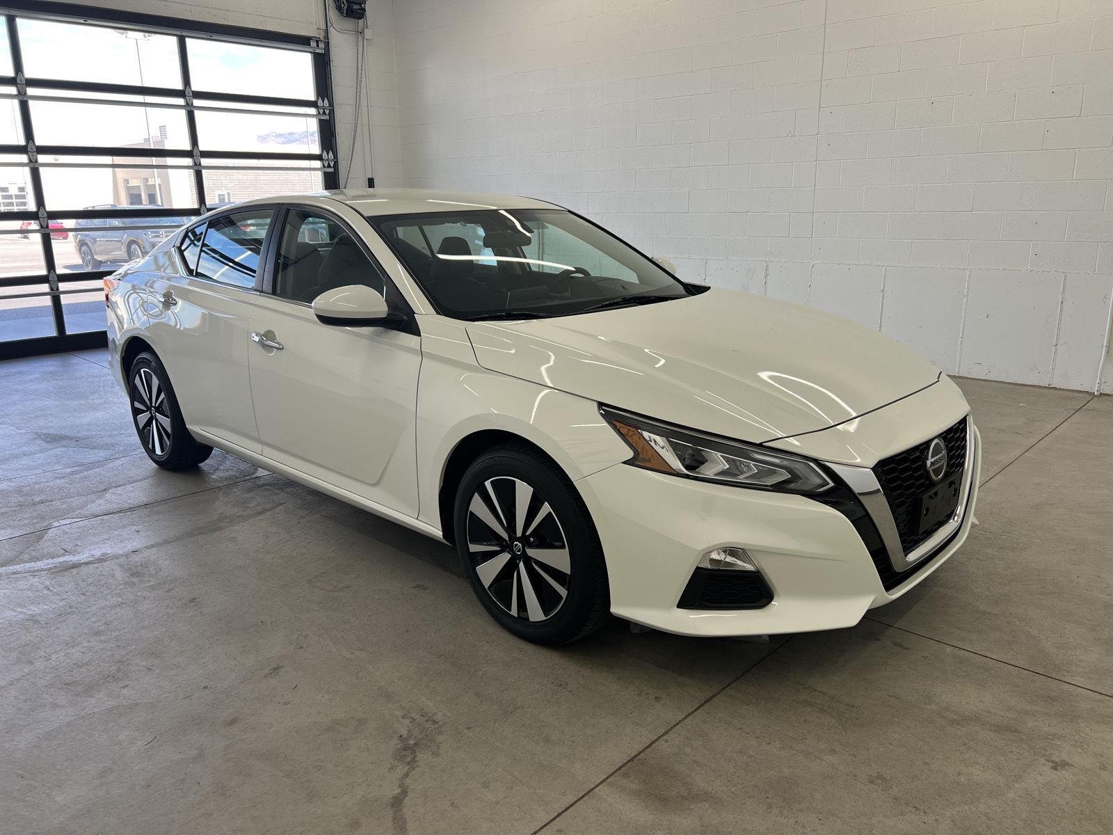 2022 Nissan Altima SV - Photo 5