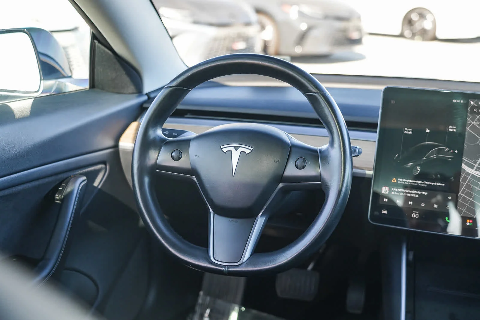 Used 2018  Tesla  image 14