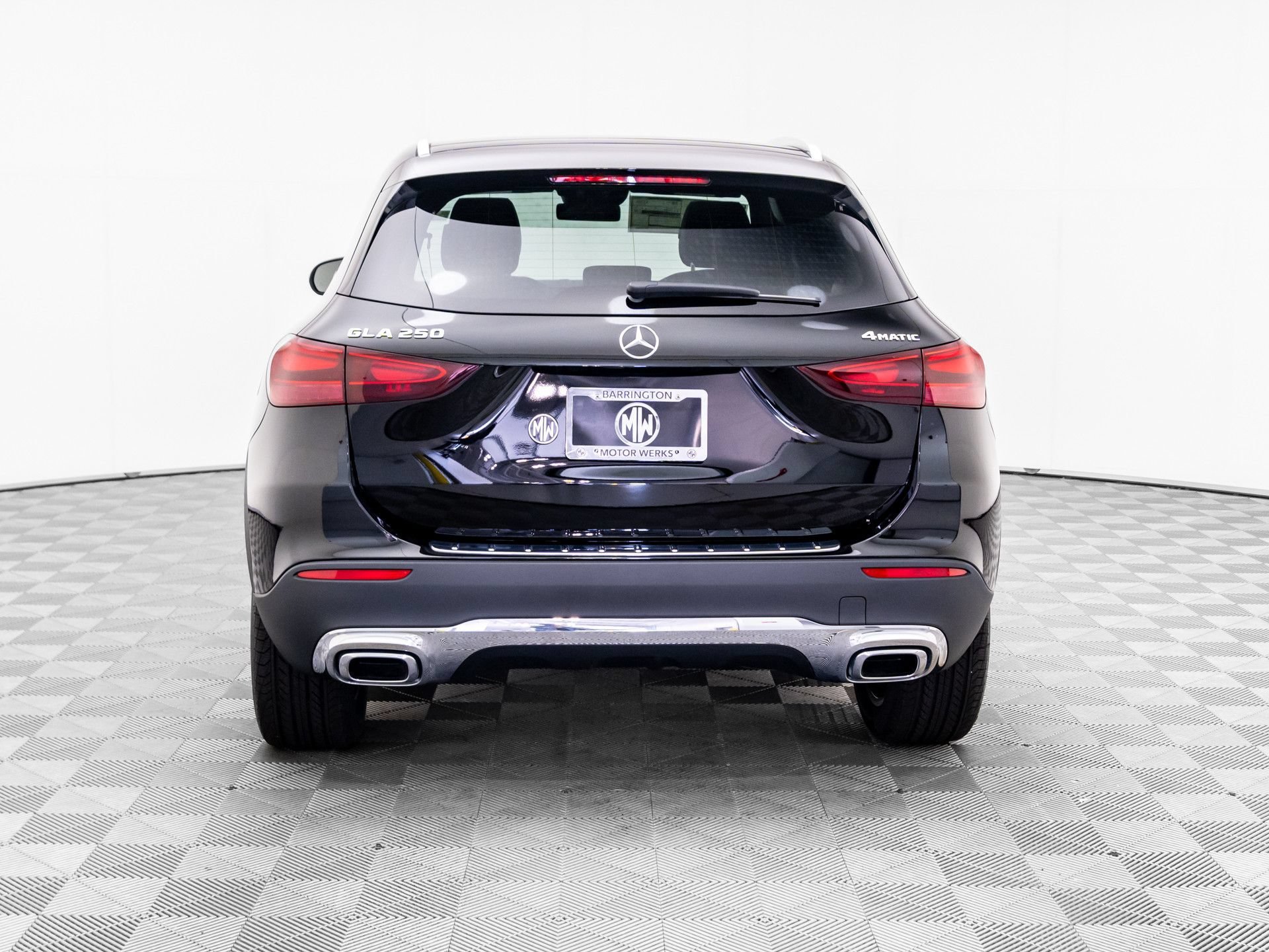 New 2026 Night Black Mercedes-Benz GLA 250 image 39