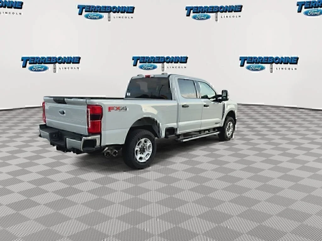 New 2026 Avalanche Ford F-250® XLT image 8