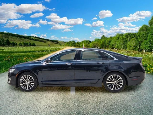 Certified Used 2020 Blue Lincoln Standard image 3