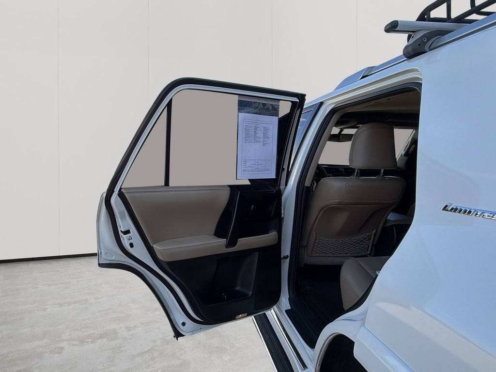 Used 2014  Toyota Limited image 41