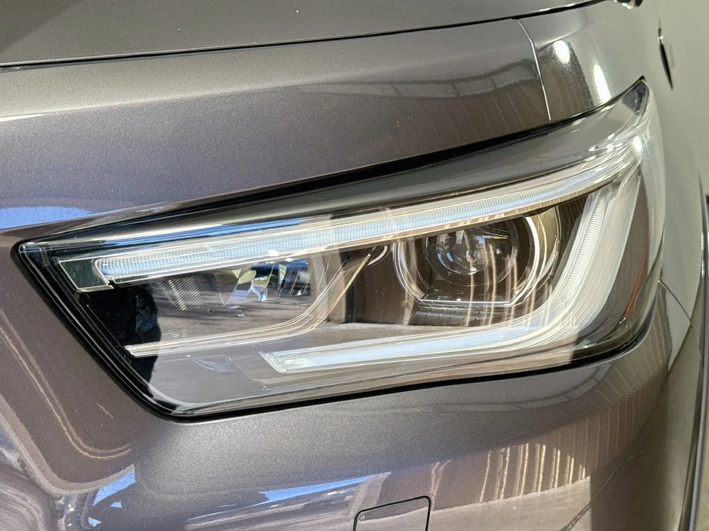 Used 2022 Black INFINITI LUXE image 41
