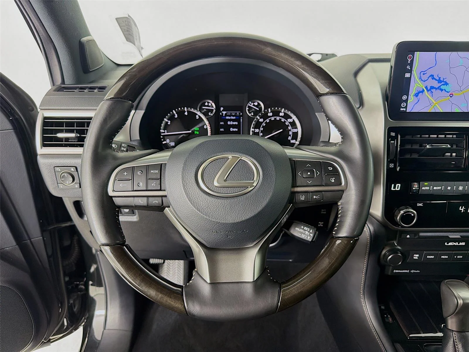 Used 2022  LEXUS PREM image 12