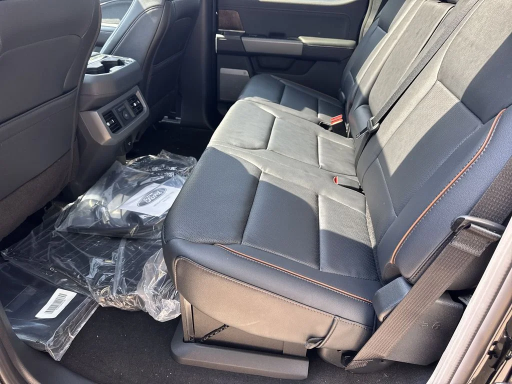 New 2026 Agate Black Metallic Ford F-350® Lariat® image 20