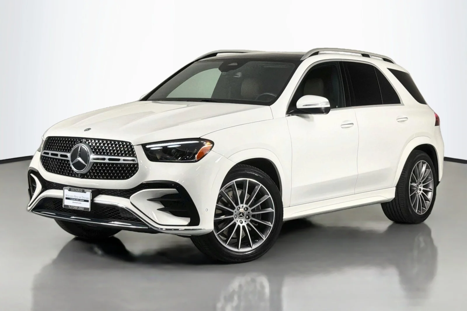 Certified Used 2024 Polar White Mercedes-Benz 450 image 1