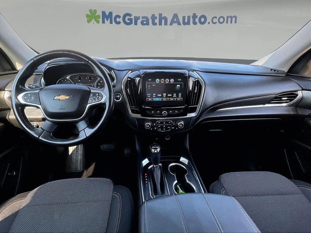 Used 2018 Gray Chevrolet LT image 9