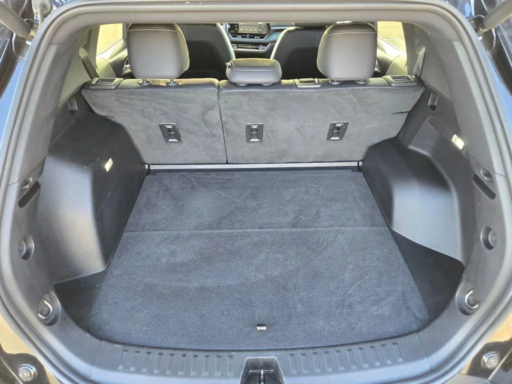 Used 2025 Mosaic Black Metallic Chevrolet LT image 13