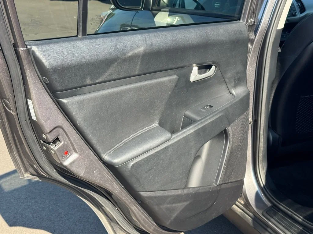 Used 2016 Silver Kia LX image 13
