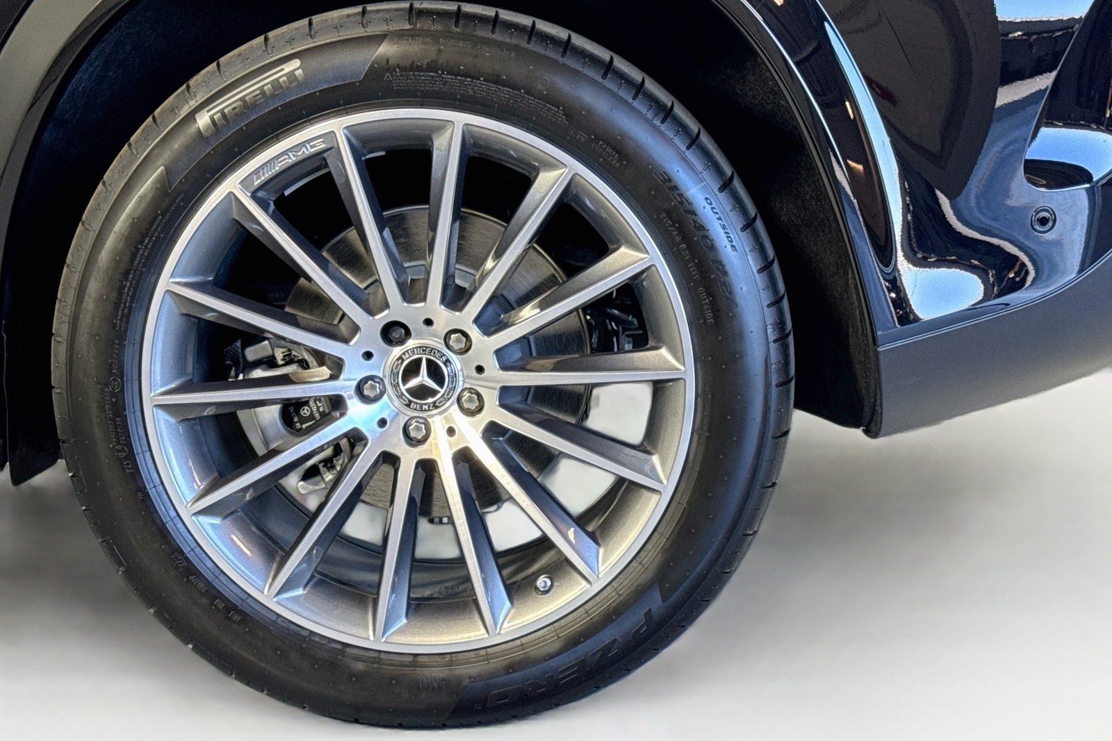 New 2027 Black Mercedes-Benz GLE 450 image 29