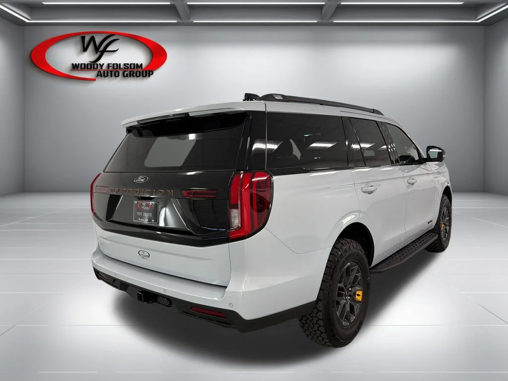 New 2026 Space Silver Metallic Ford Tremor® image 6