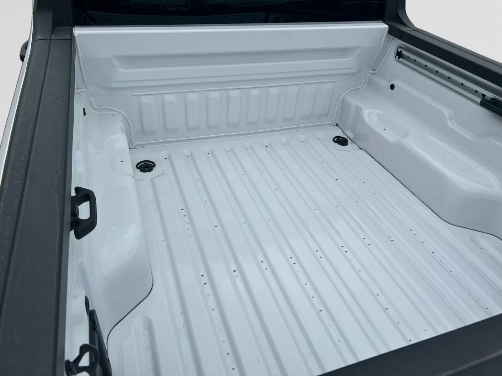 New 2026 Oxford White Ford XLT image 10