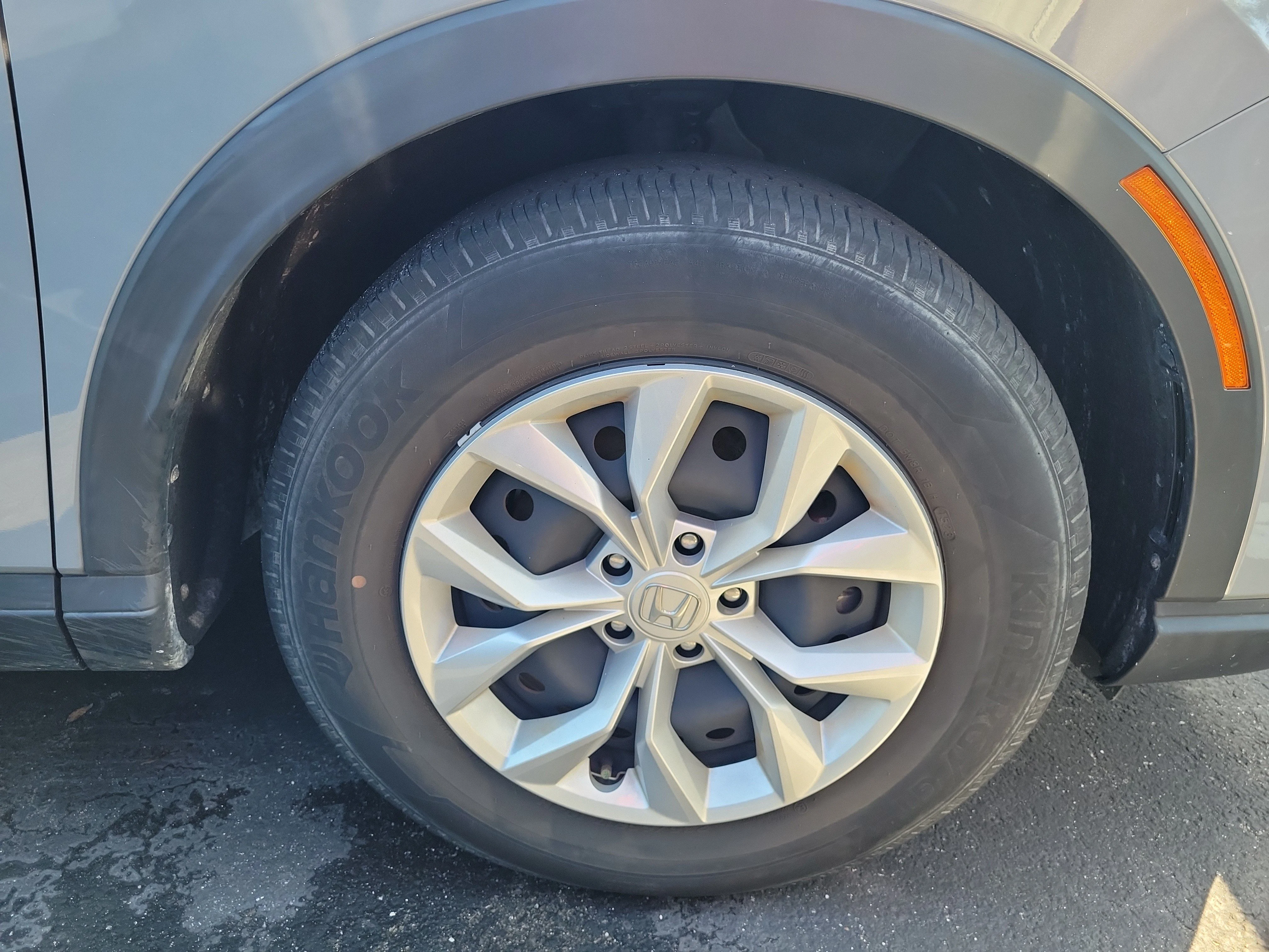 Certified Used 2024  Honda LX image 2