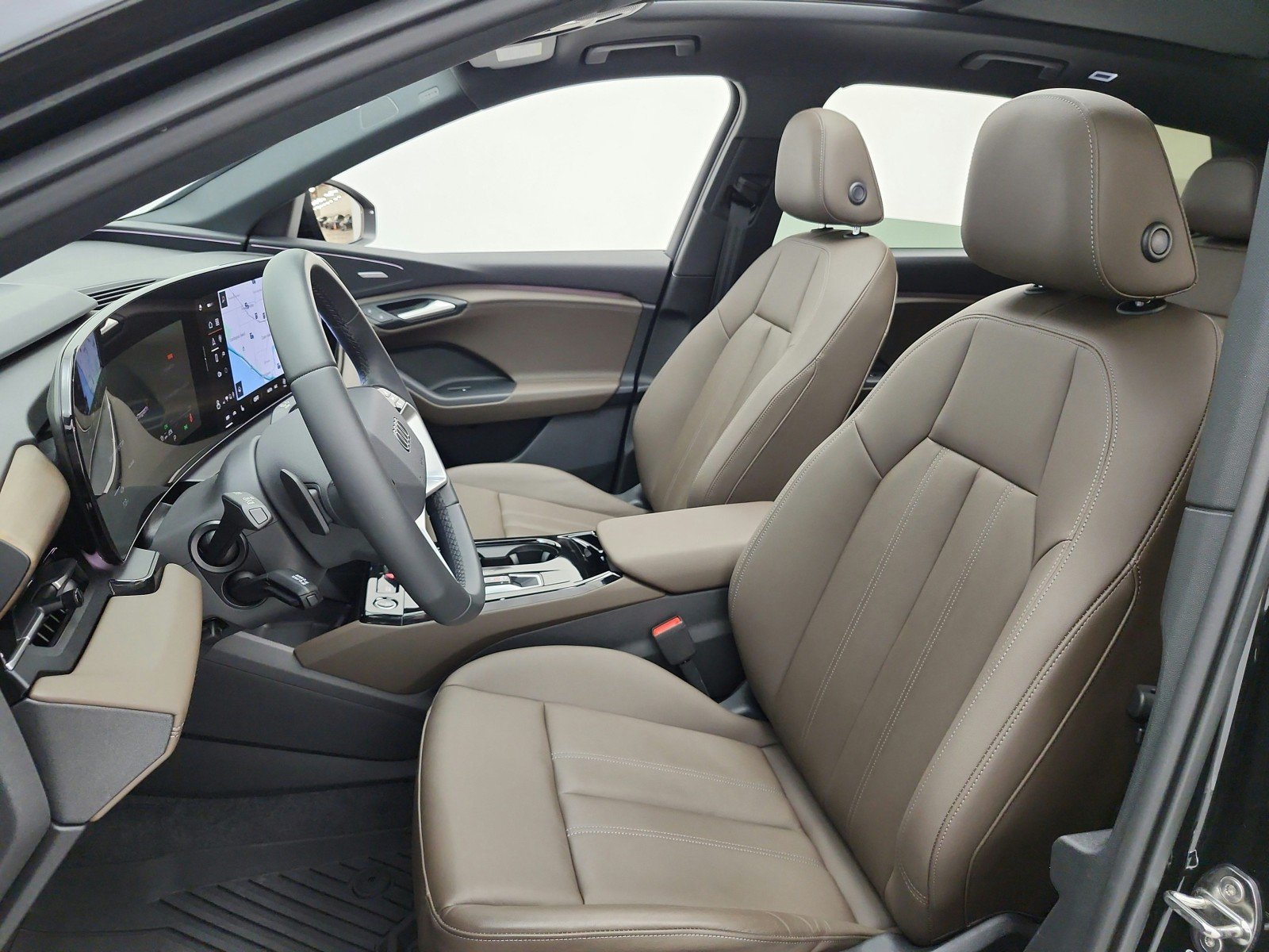 Used 2025 Mythos Black Metallic Audi Premium Plus image 15