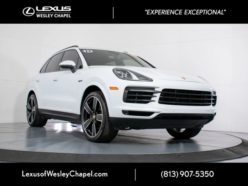 2023 Porsche Cayenne E-Hybrid's photo