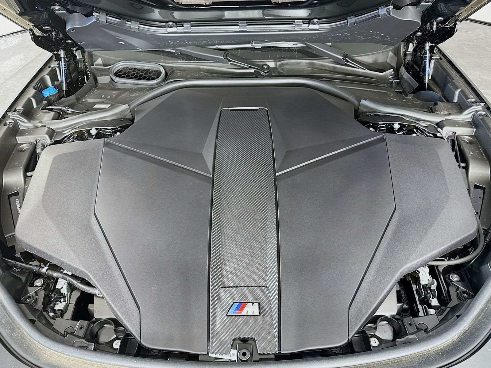 2026 BMW i7 M70 - Photo 32
