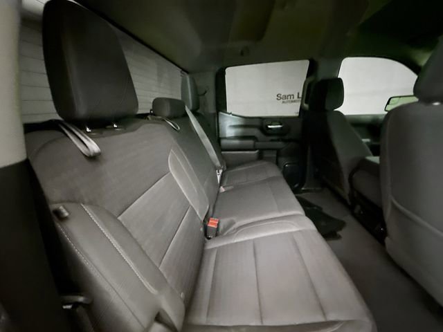 Used 2022 Silver Ice Metallic Chevrolet Custom image 26