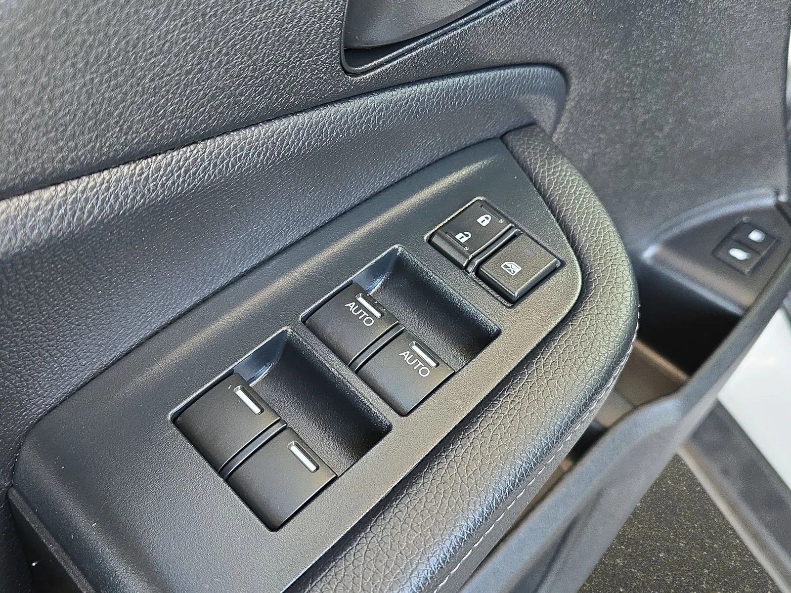 2023 Honda Passport EX-L - Photo 28