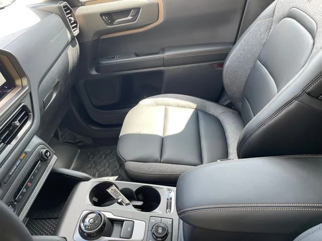 New 2026 OXFORD WHITE Ford Badlands image 19