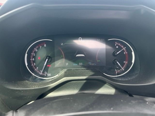 Used 2023  Toyota XLE image 12