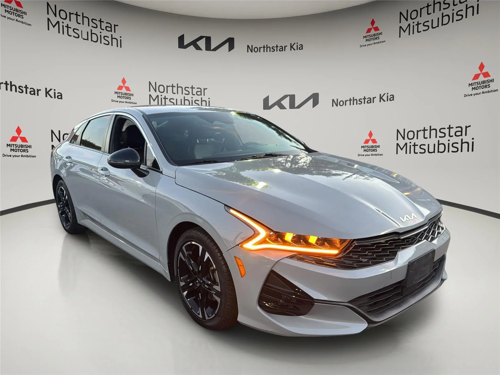 Used 2023 Wolf Gray Kia GT-Line image 7